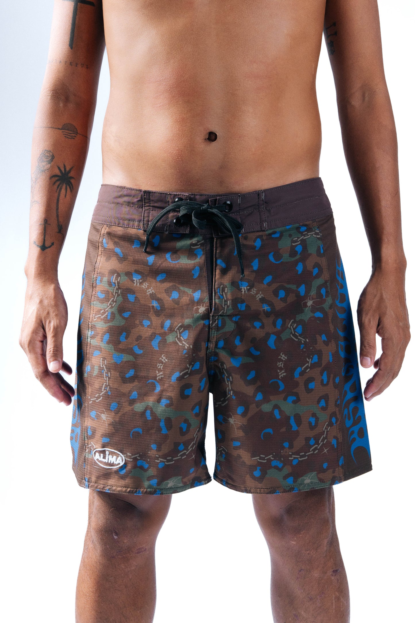 Alima x WSH in Brown/Blue